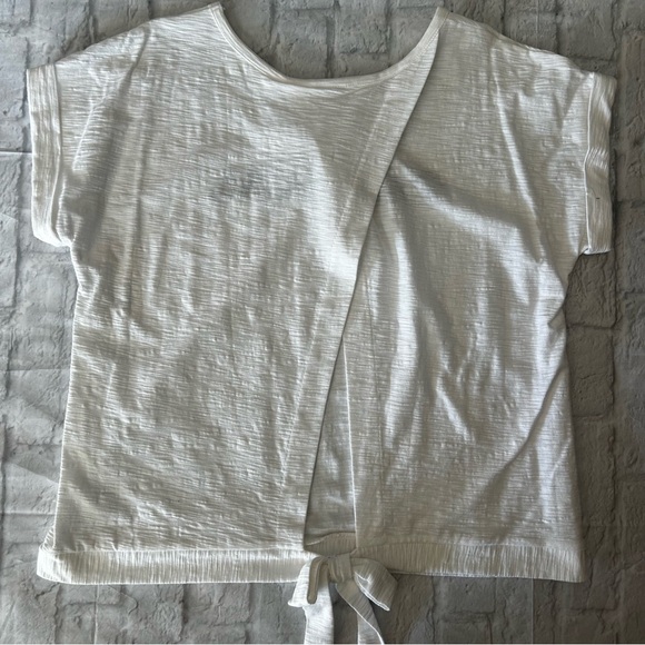 Women’s Tee - Picture 5 of 7